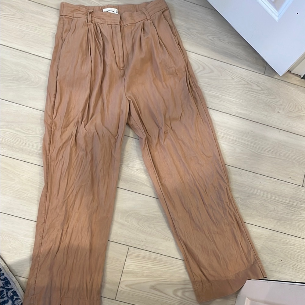 Abercrombie & Fitch Light Brown Chinos